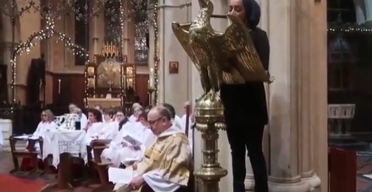UK: Cleric resigns as ‘Queen’s chaplain’ to speak out on Quran reading in Scottish cathedral