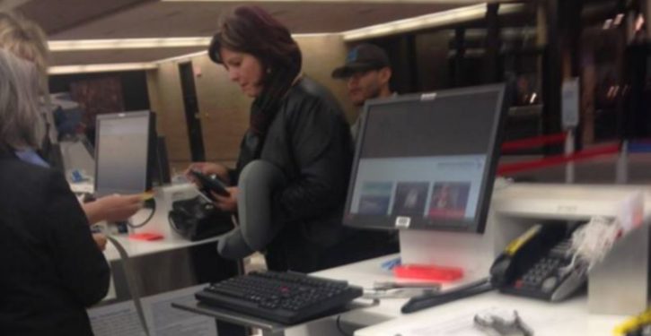 Feel-good story: Stranger buys $749 plane ticket for distraught dad’s toddler