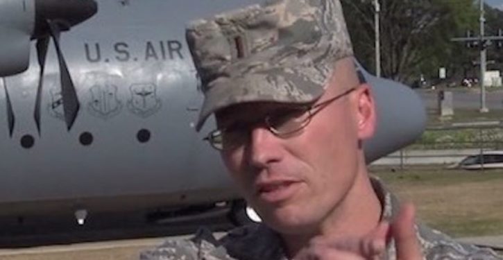 Concealed-carrying Air Force reservist sees knife attack: Cops call him hero for what he does next