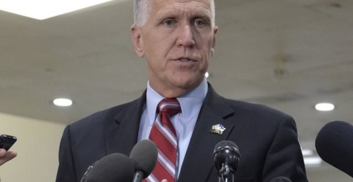 U.S. Senator collapses during race, taken away in ambulance