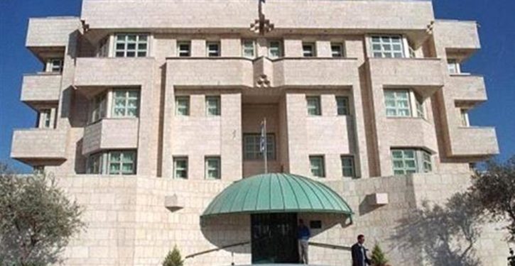 Shooting at Israeli embassy in Jordan: 2 Jordanians killed, Israeli wounded