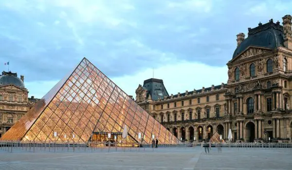 Louvre Heist Suspects Arrested, 1 Captured While Boarding Flight Out Of Country by Daily Caller News Foundation