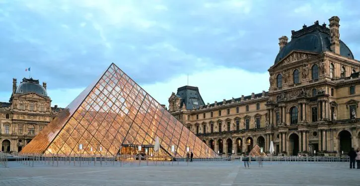 Louvre Heist Suspects Arrested, 1 Captured While Boarding Flight Out Of Country