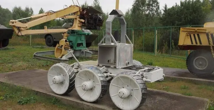 Mysterious black fungus from Chernobyl nuclear contamination zone eats radiation