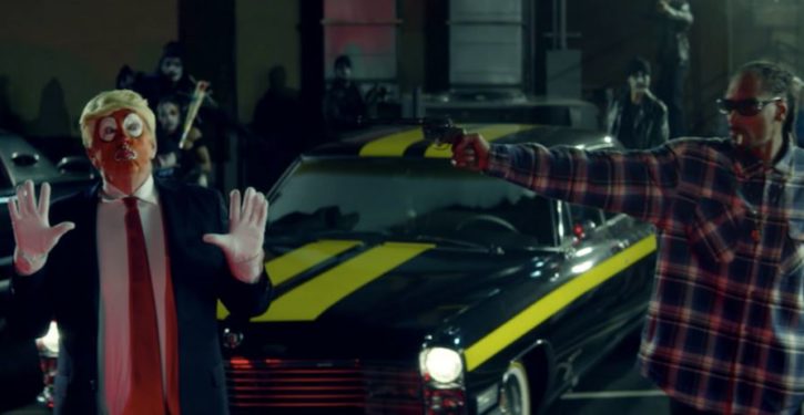 In new video, Snoop Dogg pulls gun on ‘f*cking clown’ Trump
