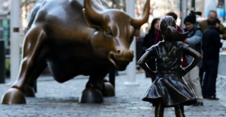 Sculptor adds his two cents to Wall St. art fight with statue of urinating dog at feet of ‘Fearless Girl’