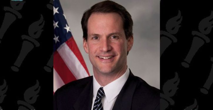 Democrat on House Intel Committee says FISA judge knew political origins of Trump dossier
