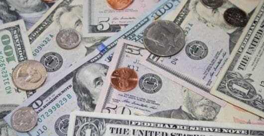 Europe bans most cash transactions over $11,500 by LU Staff