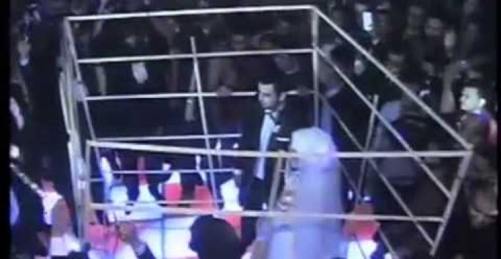 Egyptian wedding includes kidnapping of bride by fake Islamic State militants (Video)