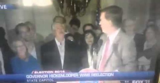 Hickenlooper staffer caught flipping the bird during election victory speech (Video) by LU Staff
