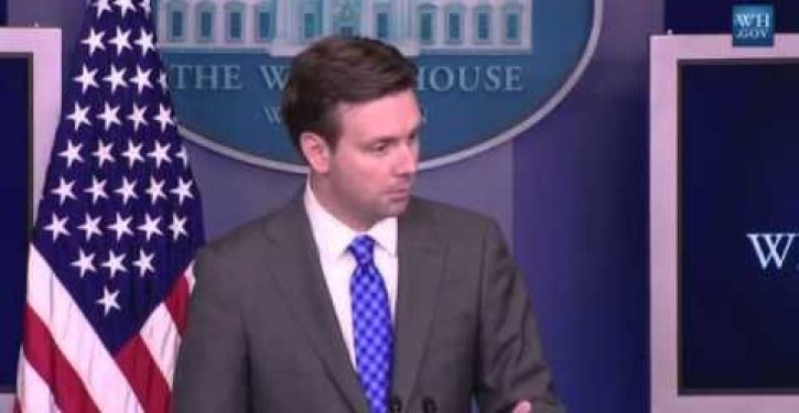 Video: WH challenged on its own pay discrepancy for women