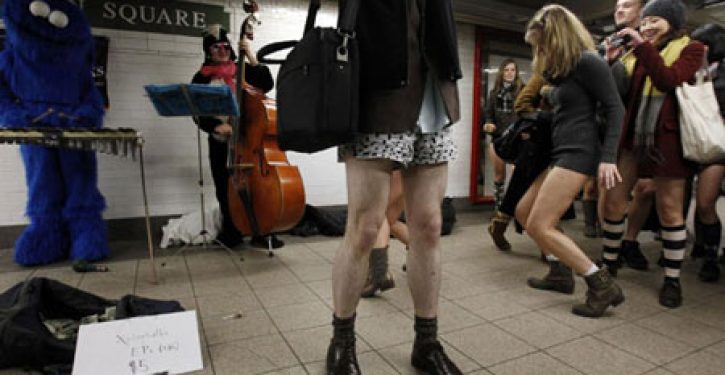 After man goes for pants-less stroll, town seeks to amend nudity law