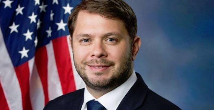 Dem rep warns immigration officers following ‘illegal’ Trump orders: ‘You will not be safe’