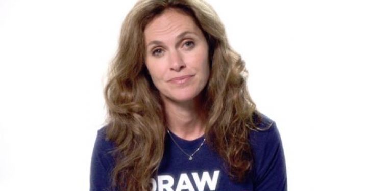 Actress Amy Brenneman ‘excited’ to host party for women to celebrate their abortions