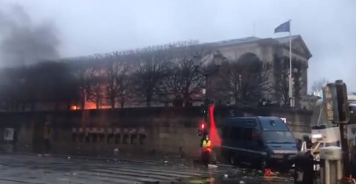 ‘Fuel tax protests’: Paris is burning
