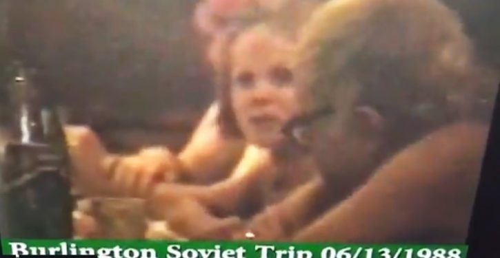 Bernie Sanders in 1988 sing-along with Soviet pals