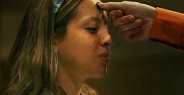 Utah teacher forces student to wash off Ash Wednesday cross