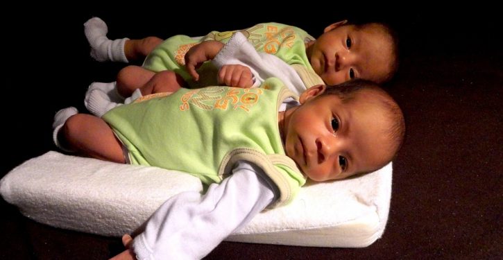 Woman pregnant with quadruplets — two boys, two girls — wants to abort the boys