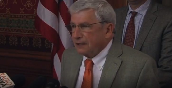 Iowa: State rep. leaves GOP because of Trump, registers as Democrat