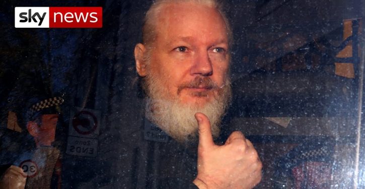 Assange reportedly smeared his poop all over embassy walls, had the greasiest pants