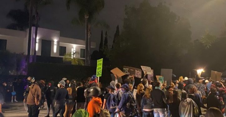 BLM mob marches through Beverly Hills neighborhood chanting ‘Eat the rich’