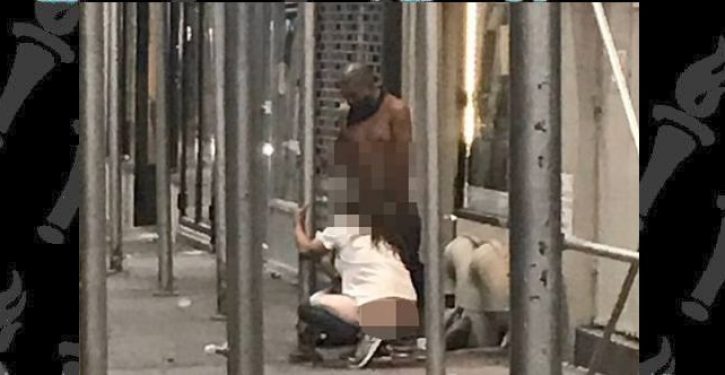 De Blasio moves 13K homeless into upmarket NYC neighborhood, treating longtime residents to scenes like this