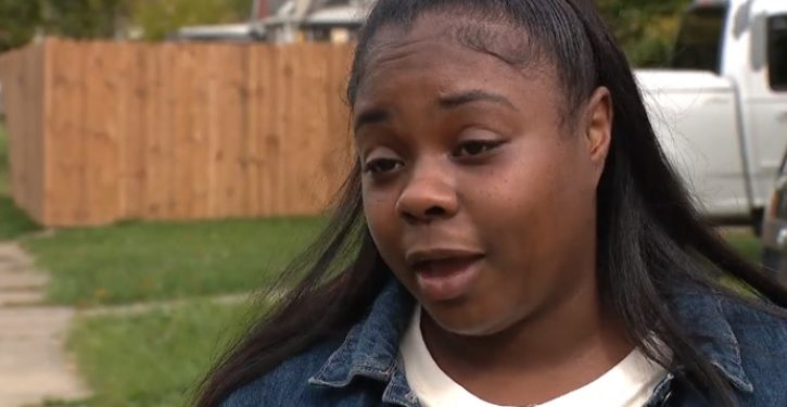 Detroit woman says she woke up to pastor peeing on her on plane