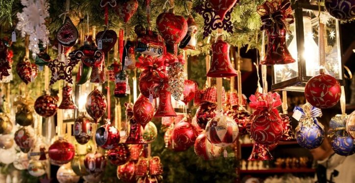 UK police: Grinch to steal Christmas with home-watching lockdown enforcement