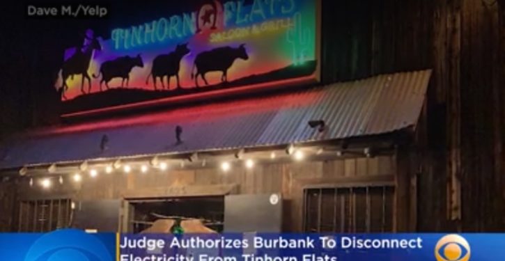 Burbank, CA cuts off defiant restaurant’s power; owners get loaned generators and stay open