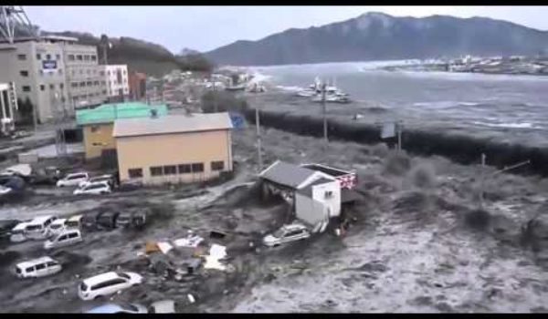 Japan builds state-of-the-art underwater earthquake-detection system by Hans Bader