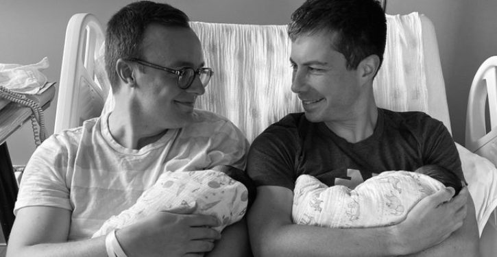 Pete Buttigieg, husband introduce their 2 new babies in curious family photo