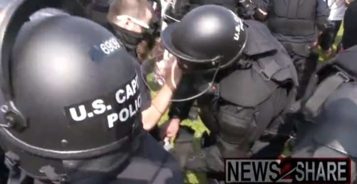 Oops: Capitol Police at ill-attended ‘J6 rally’ arrest undercover agent