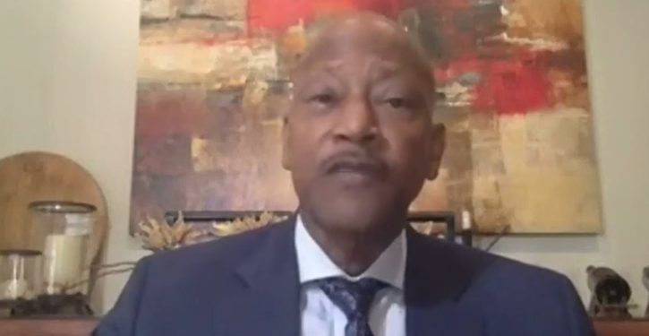 ESPN commentator chastises Oregon coach for yelling at black player