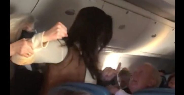 FBI Agents Arrest Woman Who Fought With Man For Not Wearing Mask While Eating On A Plane