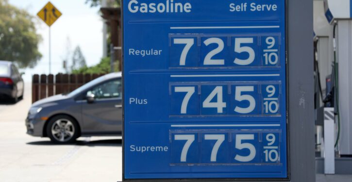 Gas prices hit new national record of $4.86