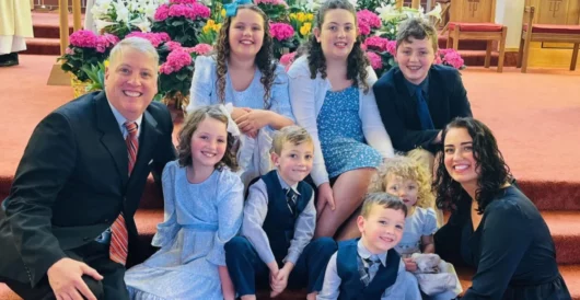 FBI sends 25 agents to arrest single pro-lifer by LU Staff