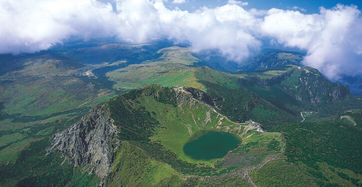 Soup broth is damaging South Korea’s highest mountain