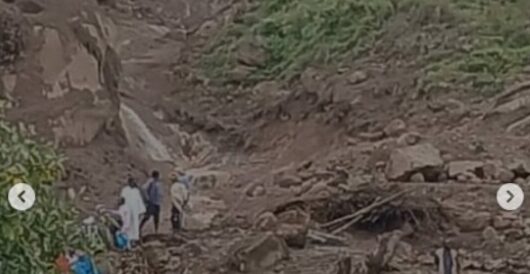 Landslide kills up to 1,000 by Hans Bader