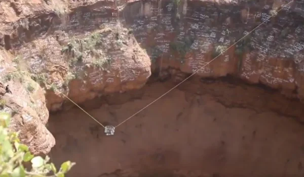 ‘Spider-Man of Yemen’ dies falling into volcanic crater by LU Staff