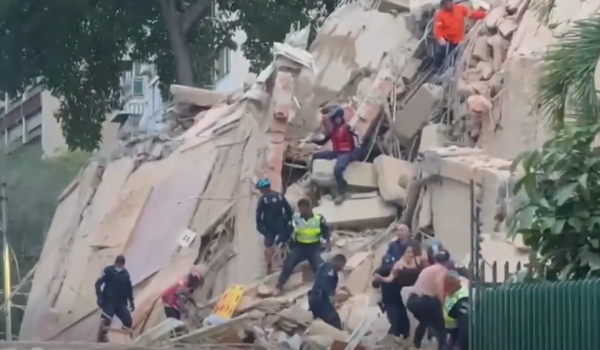 Powerful earthquakes strike the capital of Venezuela by LU Staff